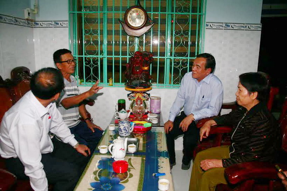 thăm và chúc tết gia đình cựu chiến binh Lê Bá Hạnh