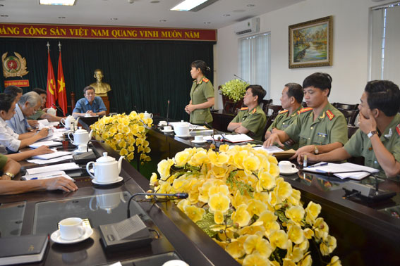 Phó bí thư Tỉnh ủy, Chủ tịch UBND tỉnh Đinh Quốc Thái làm việc với Đảng ủy Công an tỉnh