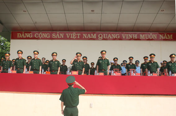 Chào báo cáo Trung tướng Nguyễn Quốc Khánh