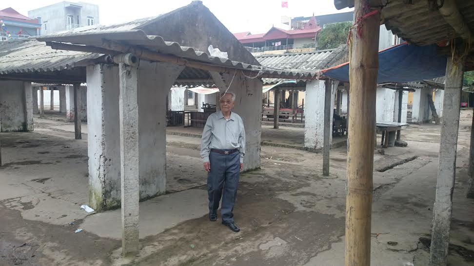 Bác Vũ Kim Ngân ở chợ Cả, nơi đổi tiền Cụ Hồ