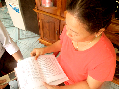 Bà Nguyễn Thị Loan với đơn thư tố cáo hành vi lạm dụng tín nhiệm chiếm đoạt tài sản của Trần Văn Nhẫn với các cơ quan tố tụng huyện Định Quán.