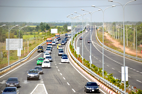 Đường cao tốc TP.Hồ Chí Minh - Long Thành - Dầu Giây đoạn giao với quốc lộ 51.