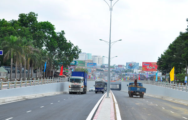 Hầm chui Tam Hiệp mới được khánh thành đưa vào sử dụng đã góp phần xóa điểm đen về ùn tắc giao thông tại đây.