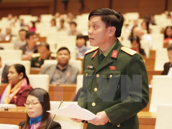 Đại biểu Quốc hội tỉnh Bắc Giang Ngô Minh Tiến phát biểu ý kiến. (Ảnh: TTXVN)