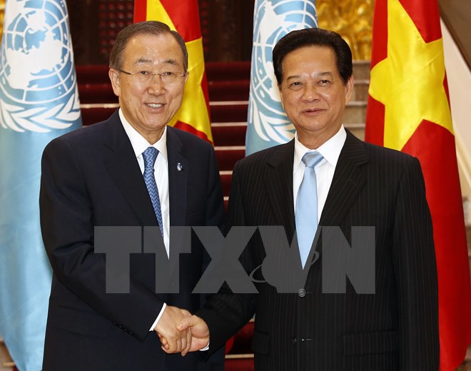 Thủ tướng Nguyễn Tấn Dũng tiếp Tổng Thư ký Liên Hợp quốc Ban Ki-moon đang có chuyến thăm chính thức Việt Nam. (Ảnh: TTXVN)