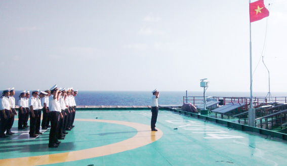 Thi đua "ba nhất" đón mừng đại hội