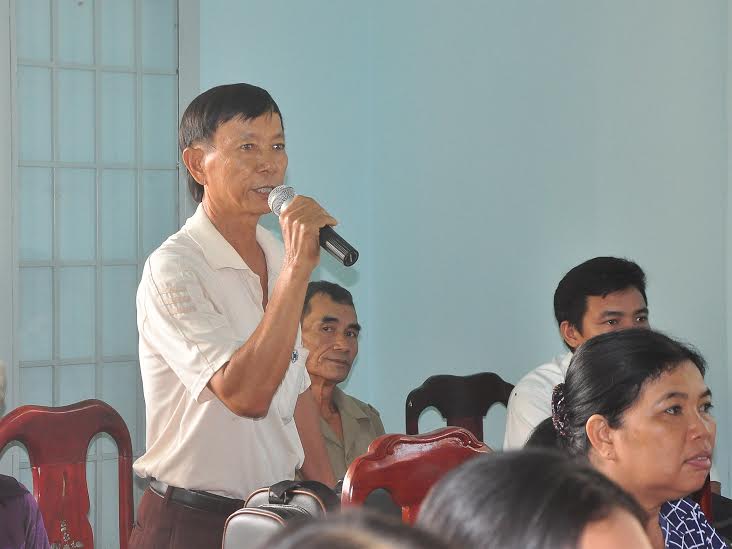 Cử tri xã Xuân Thiện, huyện Thống Nhất góp ý về cải cách giáo dục