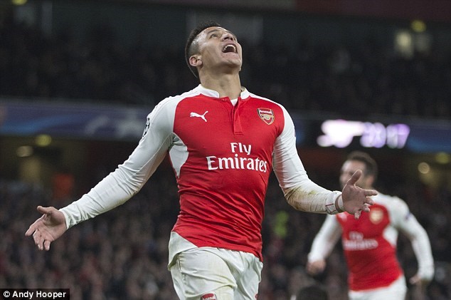 Alexis Sanchez giúp Arsenal nuôi hy vọng