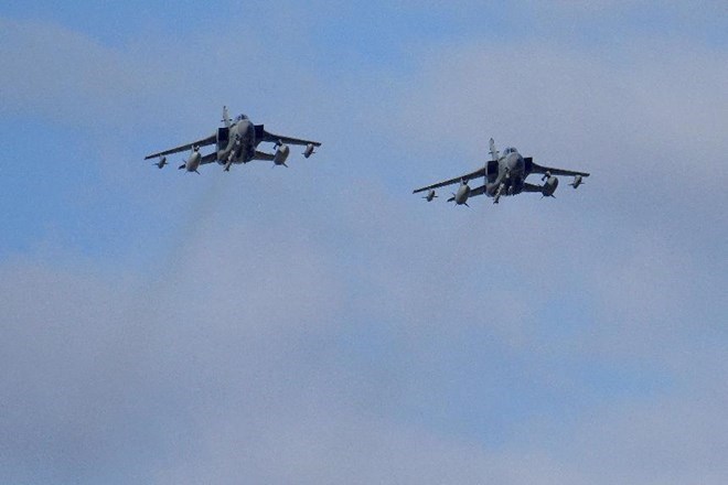 Máy bay liên quân tiến hành không kích ở Syria (Nguồn: AFP)