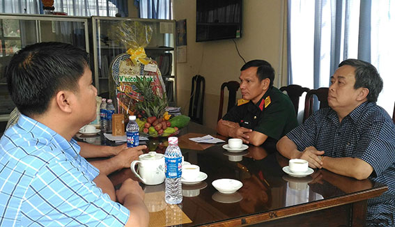 Chủ tịch UBND huyện,  kiểm tra công tác tuyển quân đầu  năm ở xã Quang Trung
