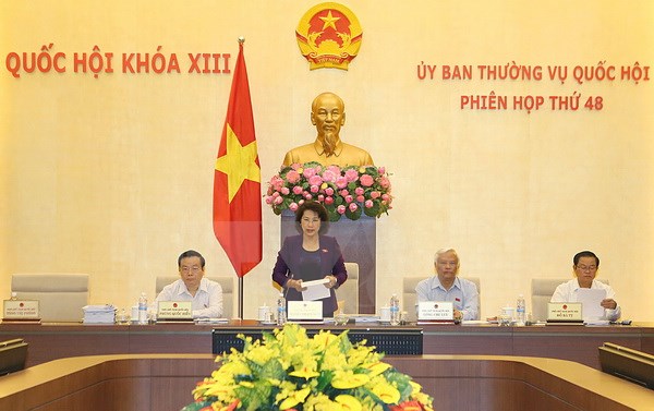 Chủ tịch Quốc hội Nguyễn Thị Kim Ngân chủ trì phiên họp thứ 48 của Ủy ban Thường vụ Quốc hội khóa XIII. (Ảnh: Trọng Đức/TTXVN)