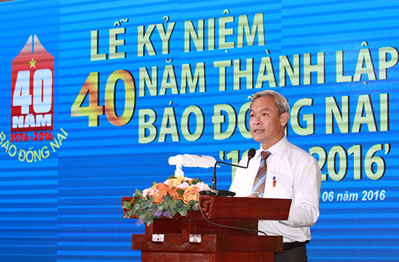 Đồng chí Nguyễn Phú Cường, Bí thư Tỉnh ủy phát biểu chỉ đạo tại buổi lễ