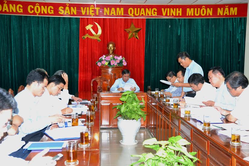 Phó chủ tịch UBND tỉnh UBND tỉnh Nguyễn Quốc Hùng làm việc với Khu quản lý đường bộ - đường thủy
