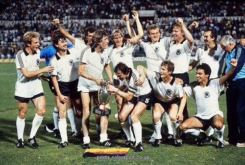 Tây Đức lần thứ 2 vô địch EURO 1980 tại Ý