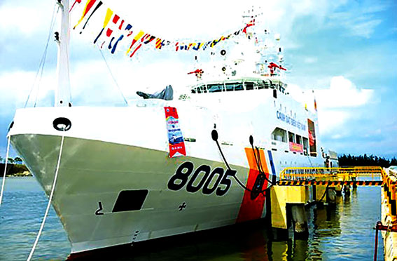 Tàu CSB 8005 được Cảnh sát biển Việt Nam tiếp nhận ngày 25-9