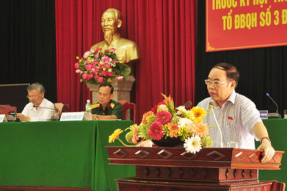 Đại biểu Nguyễn Công Hồng trả lời ý kiến của cử tri TX.Long Khánh