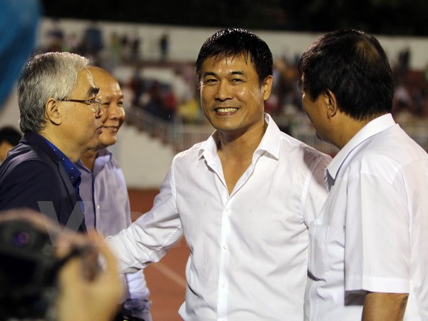 Hữu Thắng không muốn báo chí đưa tuyển Việt Nam "lên mây xanh"