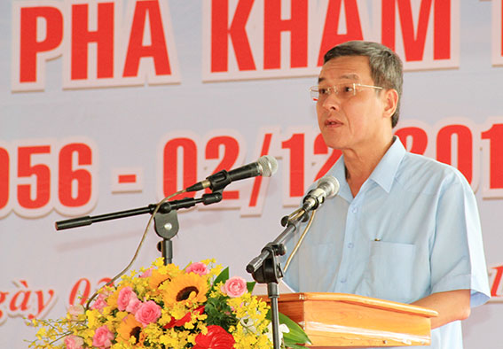 Đồng chí Đinh Quốc Thái, Phó bí thư Tỉnh ủy, Chủ tịch UBND tỉnh, phát biểu tại buổi lễ.