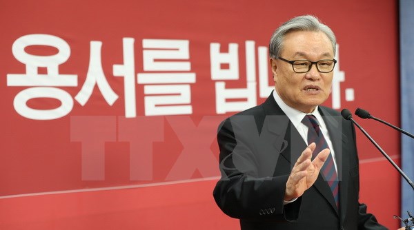 Theo hãng thông tấn Yonhap, nhiều quan chức hàng đầu của đảng Saenuri cầm quyền ở Hàn Quốc ngày 4/1 đã ủng hộ nỗ lực của nhà lãnh đạo lâm thời In Myung-jin nhằm tiến hành cải cách nhân sự mạnh mẽ nhằm vào những người trung thành với Tổng thống bị luận tội Park Geun-hye.
