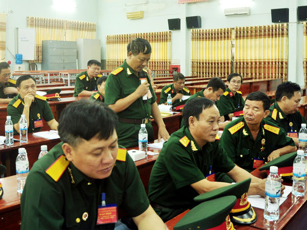 Đại biểu góp ý sửa đổi điều lệ Hội Cựu chiến binh Việt Nam (ảnh: Đăng Tùng)