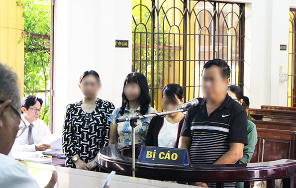 Các bị cáo tại tòa