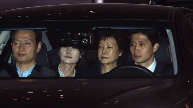 Phản ứng của các chính đảng Hàn Quốc về việc bà Park Geun-hye bị bắt