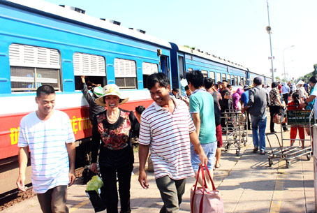 Tăng 12 chuyến tàu trong dịp lễ 30-4