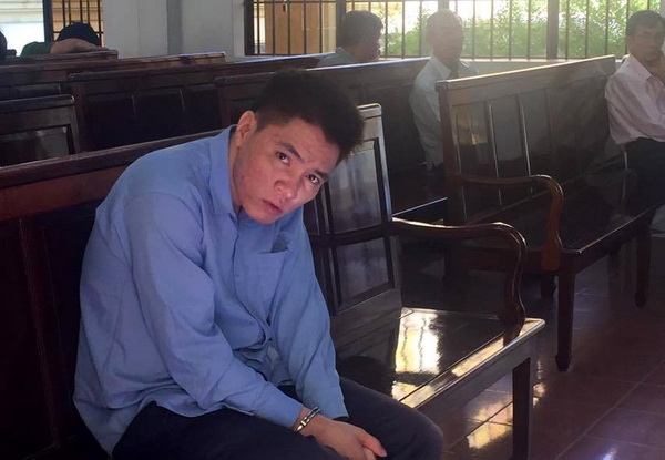 bị cáo Đào Văn Huyến