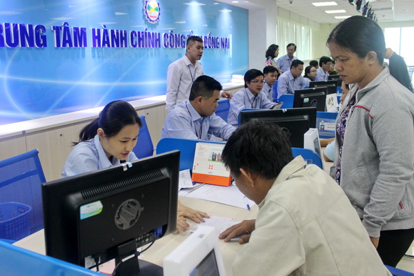 Việc thành lập Trung tâm hành chính công tỉnh Đồng Nai giúp quy trình giải quyết hồ sơ minh bạch, rõ ràng, giảm phiền hà cho người dân, doanh nghiệp.