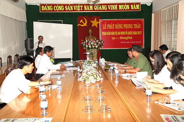 Tổng biên tập báo Đồng Nai Trần Huy Thanh thông qua Kế hoạch phát động phong trào toàn dân bảo vệ An ninh Tổ quốc của cơ quan