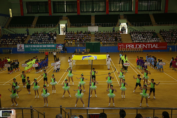 Tiết mục nhảy arerobic của các em học sinh tiểu học trường Tiểu học- Trung học cơ sở Lê Quý Đôn
