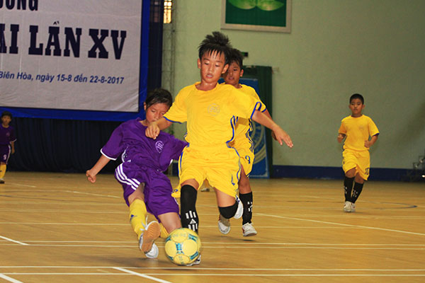 Thắng đậm Xuân Lộc, Long Thành vào bán kết