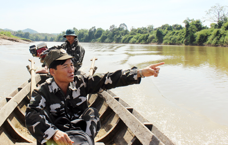 Lực lượng kiểm lâm tuần tra bảo vệ ở Vườn quốc gia Cát Tiên.