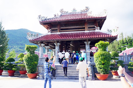 Đền thờ liệt sĩ Côn Đảo.