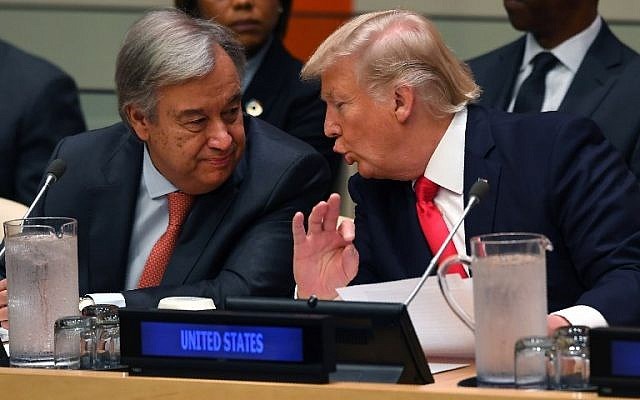 Tổng thống Mỹ Donald Trump và Tổng thư ký Liên hợp quốc Antonio Guterres trong một cuộc họp Hội đồng Bảo an, tháng 9/2017. (Nguồn: AFP)