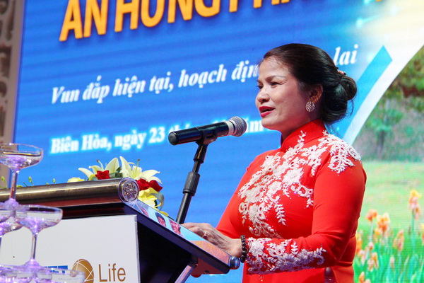 Bà Lê Thi Minh Phượng, Giám đốc Bảo Việt Nhân Thọ Đồng Nai chia sẻ tại buổi lễ ra mắt sản phẩm mới.