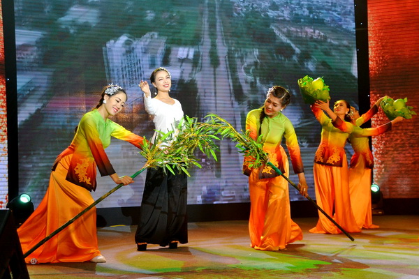 Một tiết mục văn nghệ tại buổi lễ