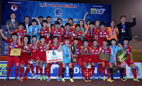 CLB TP Hồ Chí Minh I lần thứ 3 liên tiếp bảo vệ thành công ngôi vô địch tại giải bóng đá nữ VĐQG -Cúp Thái Sơn Bắc