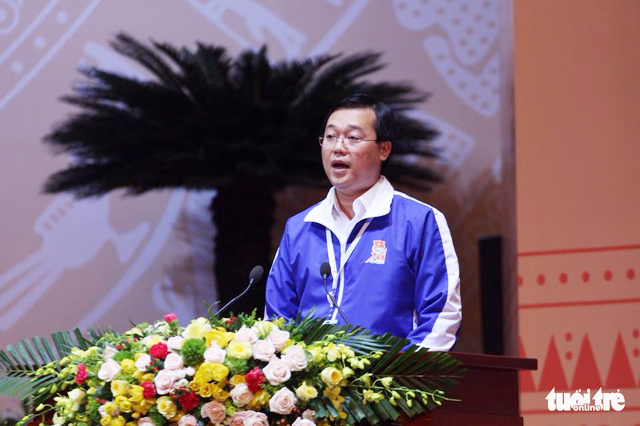 Anh Lê Quốc Phong, Bí thư thứ nhất TƯ Đoàn, phát biểu tại phiên thứ nhất của đại hội - Ảnh: Tuổi Trẻ
