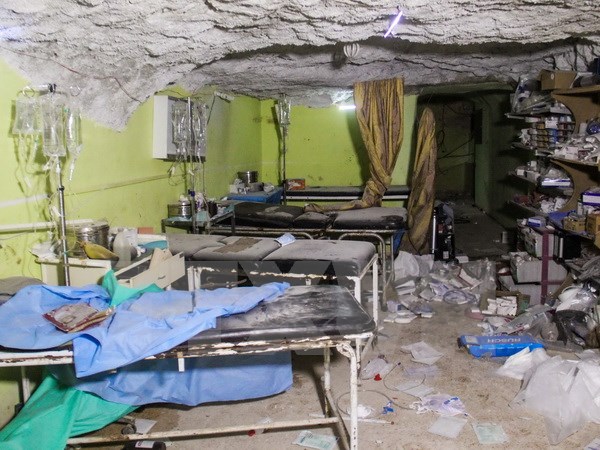 Một bệnh viện bị tàn phá ở thị trấn Idlib, miền tây bắc Syria ngày 4/4. (Nguồn: AFP/TTXVN)