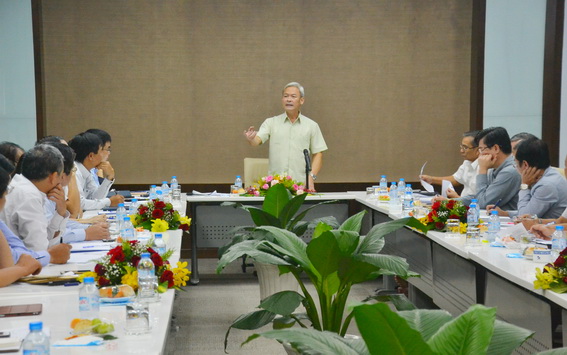 Bí thư Tỉnh ủy Nguyễn Phú Cường chỉ đạo tại buổi làm việc