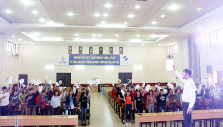 Một chương trình tư vấn khởi nghiệp diễn ra tại Trường cao đẳng công nghệ và quản trị Sonadezi trong năm 2017.