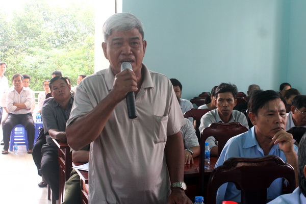 Cử tri huyện Thống Nhất bày tỏ ý kiến.