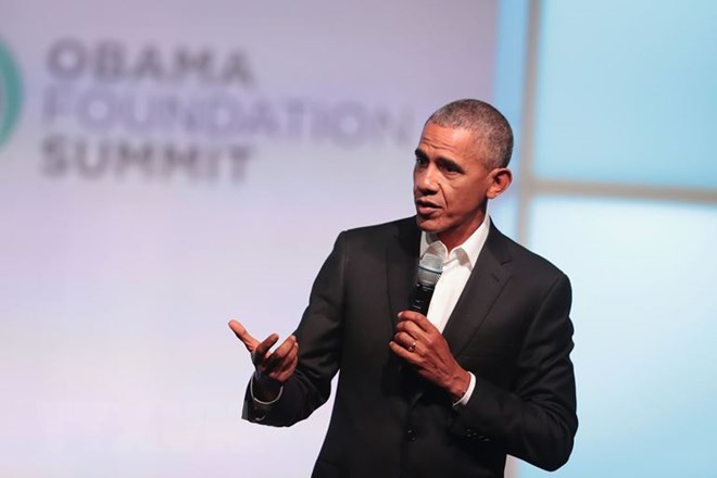 Cựu Tổng thống Mỹ Barack Obama phát biểu tại Chicago, Illinois ngày 31/10/2017. (Nguồn: AFP/TTXVN)