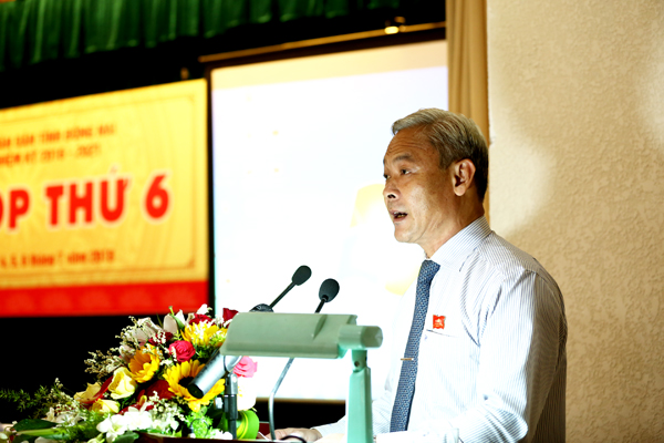 Đồng chí Nguyễn Phú Cường, Ủy viên Trung ương Đảng, Bí thư Tỉnh ủy, Chủ tịch HĐND tỉnh phát biểu bế mạc kỳ họp