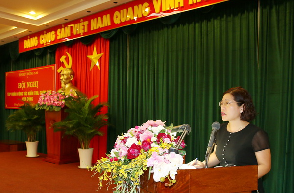 Đ/C Nguyễn Thị Quỳnh Trang 
