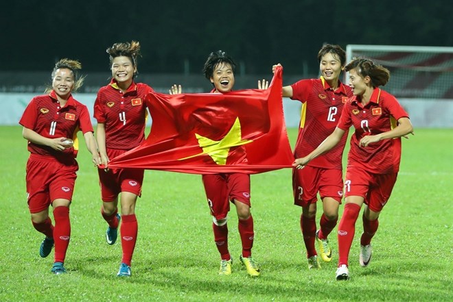 Đội tuyển bóng đá nữ Việt Nam giành huy chương vàng SEA Games 29, lần thứ 5 bước lên bục cao nhất tại đấu trường SEA Games. (Ảnh: Quốc Khánh/TTXVN)