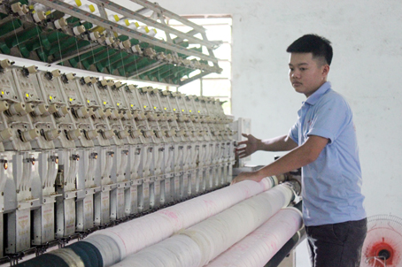 Sản xuất tại Công ty TNHH một thành viên Thế Linh (TP.Biên Hòa). Vì nguyên liệu nhập khẩu 90% và làm hàng tiêu thụ trong nước công ty gặp nhiều khó khăn.