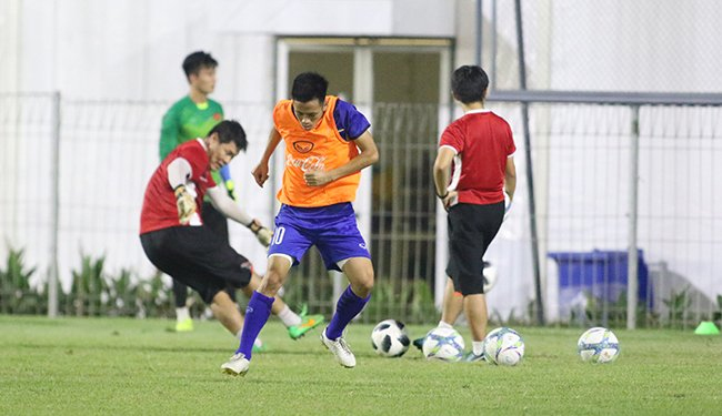 19 giờ 30 ngày 23-8, Olympic Việt Nam - Bahrain: Thẳng tiến!