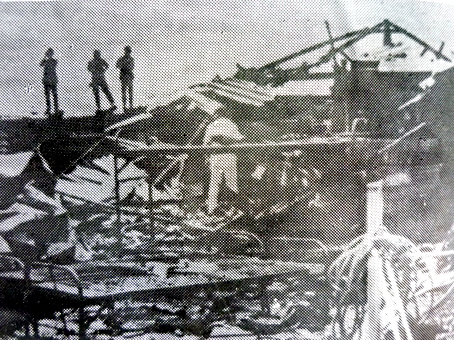 Khu vực chứa vũ khí của Tổng kho Long Bình bị phá hủy sau trận đánh của quân giải phóng.